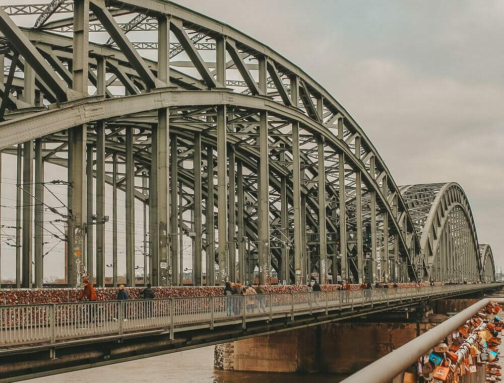 Cosa vedere in due giorni a Colonia - Ponte Hohenzollern